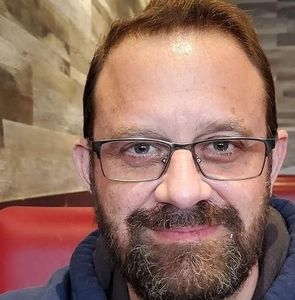 Meet your Posher, Jason